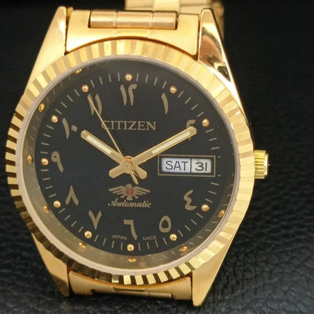 Vintage 1971 Citizen Automatic Mens Gold Watch W/daydate & Black accents